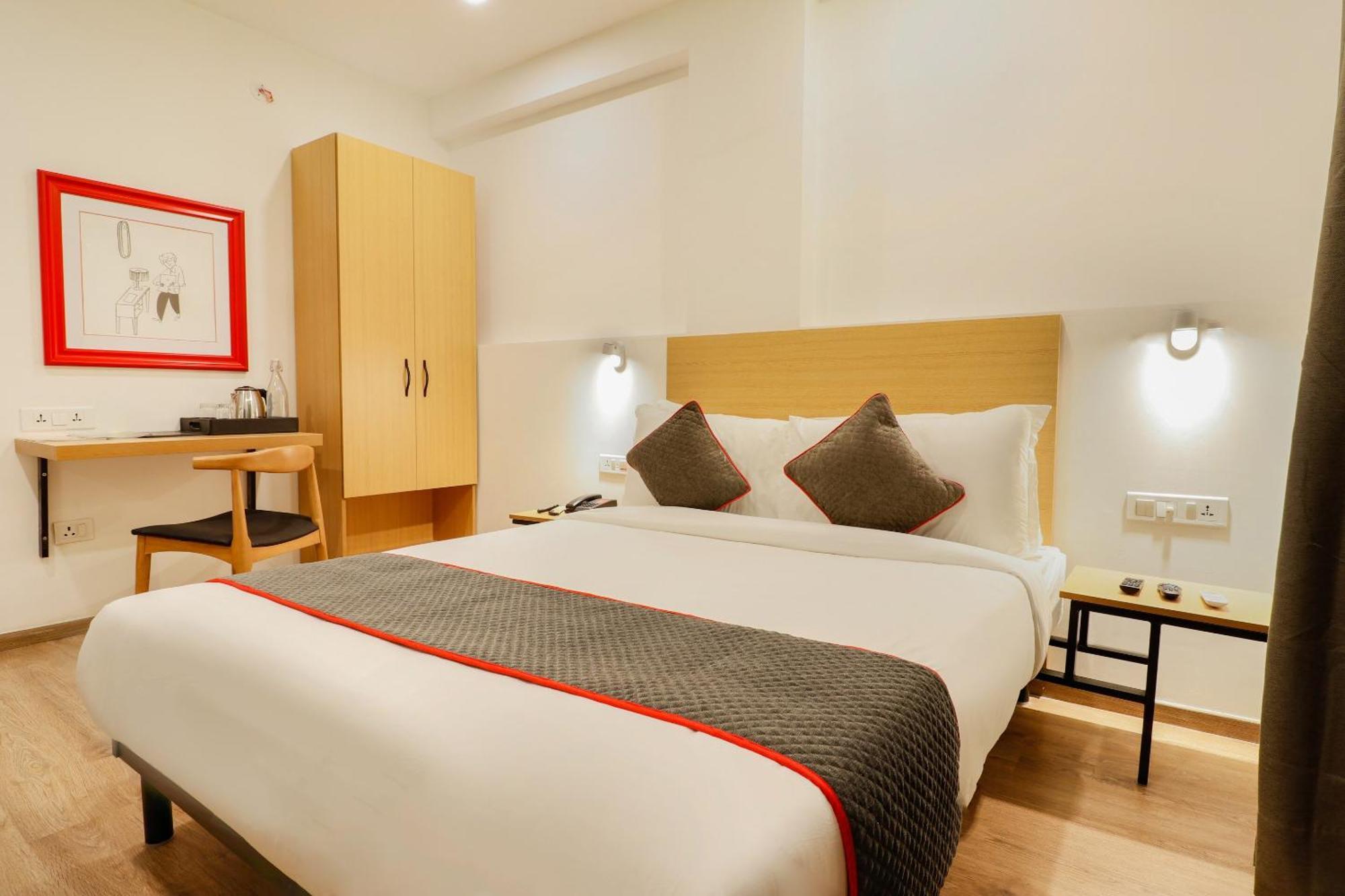 Super Townhouse The Landmark إندور المظهر الخارجي الصورة